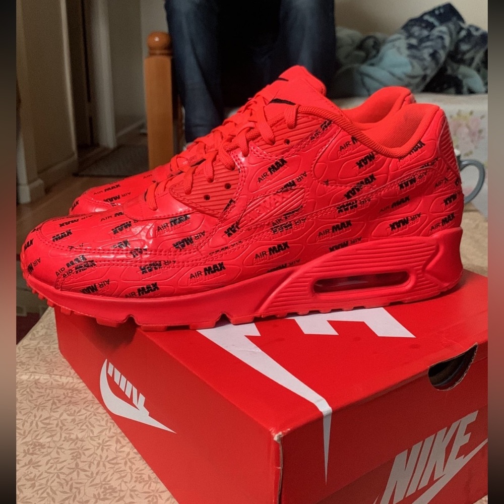 Nike Air Max 90 SE Ltr GS All Print Logo Bright Crimson size 10.5 Women